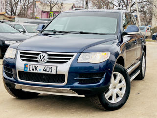 Volkswagen Touareg foto 1