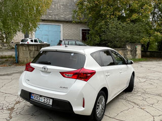 Toyota Auris foto 4