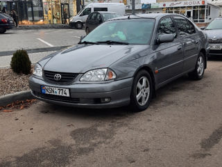 Toyota Avensis foto 10