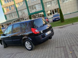 Renault Grand Scenic foto 9