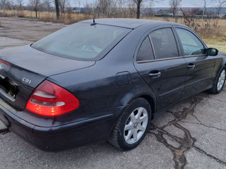 Mercedes E-Class foto 3