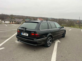 BMW 5 Series foto 5