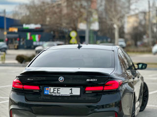 BMW 5 Series foto 2