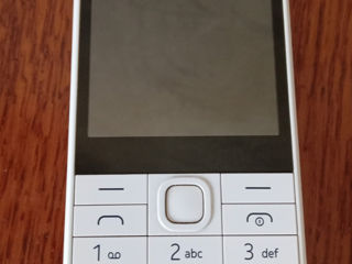 Telefon Nokia 230. Trebuie de schimbat bateria