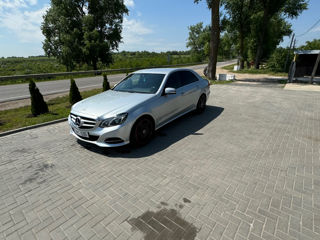 Mercedes E-Class foto 2