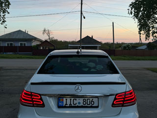 Mercedes E-Class foto 4