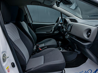 Toyota Yaris фото 6