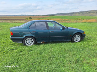 BMW 3 Series foto 7