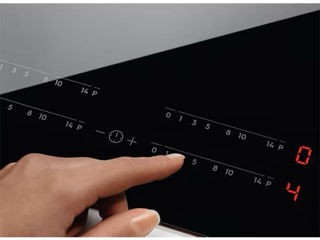 Plita incorporabila Electrolux EIV644, Inductie, 4 arzatoare, Touch control, negru foto 2