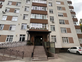 1-комн. кв., 40 м², 8/9 эт.