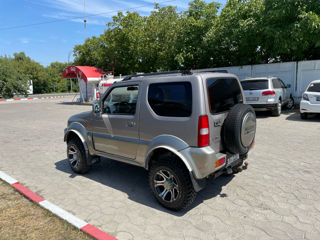 Suzuki Jimny foto 6