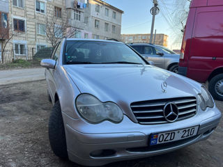 Mercedes C-Class