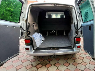 Volkswagen Caravelle foto 17