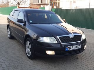 Skoda Octavia foto 1