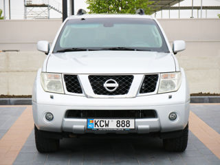 Nissan Pathfinder foto 5