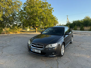 Subaru Legacy foto 1