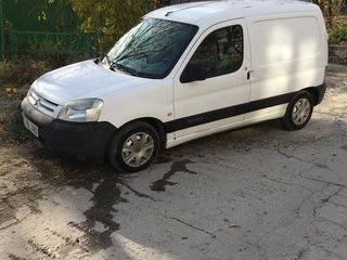 Dezmembrare citroen berlingo pejo partnior xara  2 l hdi foto 4