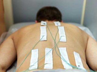 Veniti la masaj profesional 2 ore si terapie manuala,tractie,electroforeza medicala,medic foto 3