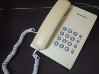 Telefon Panasonic model: KX - TS2350UAJ