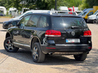 Volkswagen Touareg foto 4