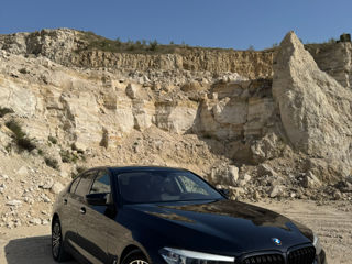 BMW 5 Series foto 1