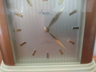 Amora настольнные швейцарские часы 60-70е годы foto 8