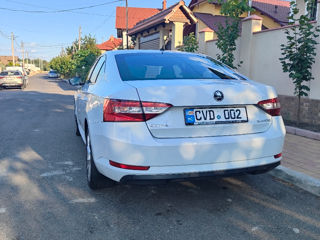 Skoda Superb foto 3