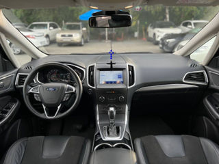 Ford S-Max foto 8