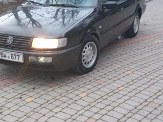 Volkswagen Passat foto 3