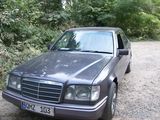 Mercedes Series (W124) foto 2