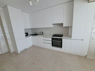 Apartament cu 2 camere, 75 m², Centru, Chișinău foto 9