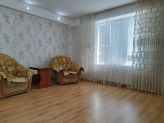 Apartament cu 3 camere, 113 m², Botanica, Chișinău foto 3