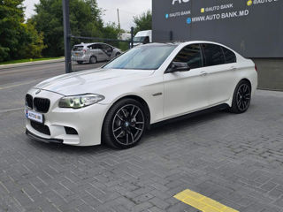 BMW 5 Series foto 3