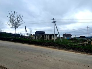 Lot pentru construcții, prima linie, 8,3 ari, com. Bubuieci foto 3