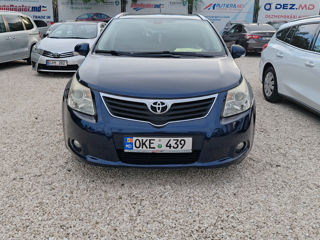 Toyota Avensis foto 4