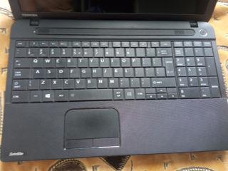 Vand laptop. foto 2