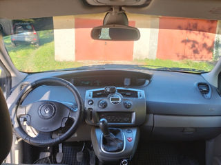 Renault Grand Scenic foto 7