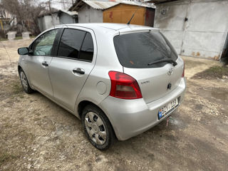 Toyota Yaris foto 3