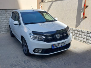 Dacia Sandero foto 2