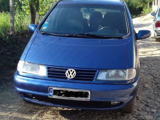 Volkswagen Sharan foto 1