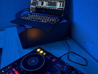 DDJ 400