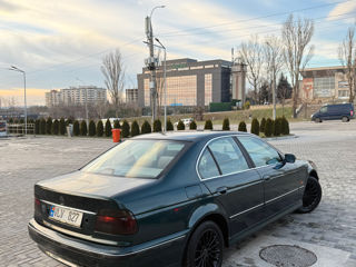 BMW 5 Series foto 5