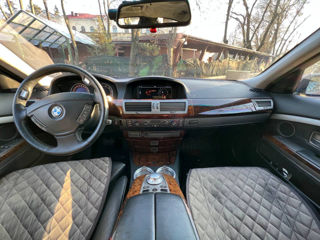 BMW 7 Series foto 7