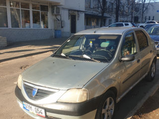 Dacia Logan foto 2