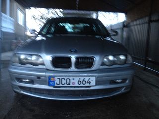 BMW 3 Series foto 7