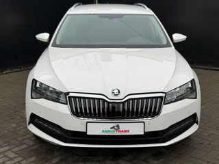 Skoda Superb foto 3