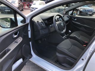 Renault Clio foto 11