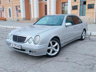 Mercedes E-Class