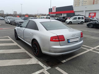 Audi A8 foto 4