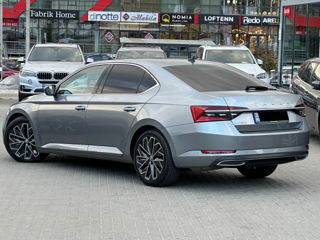 Skoda Superb foto 3